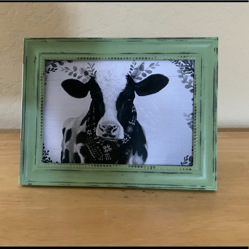 Farmhouse Christmas Cow picture 5x7 w/frame